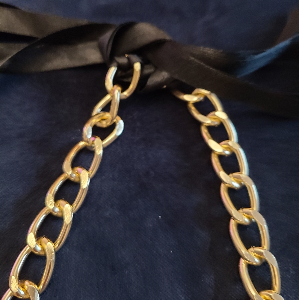 Gem Drop Statement Necklace - Picture 4 of 4